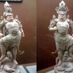 Yesterday photo, sculptures of god in Capital Museum.
