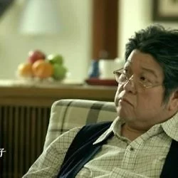人生苦短，你是否有勇气面对自己的内心？还是为了责任、情谊或服从贱卖了自己的一生？人生平淡是必然，渴望不平淡亦是必然，这就是苦和痛。